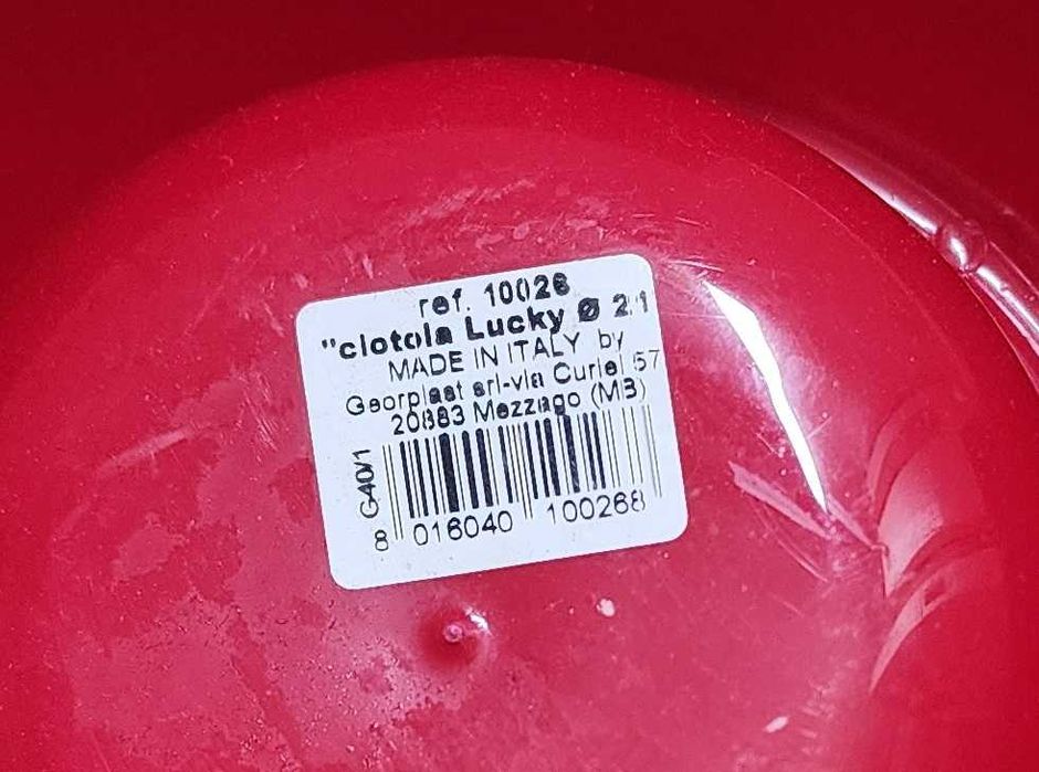 Пластмассовые миски для кошек или собак по 10000 сум