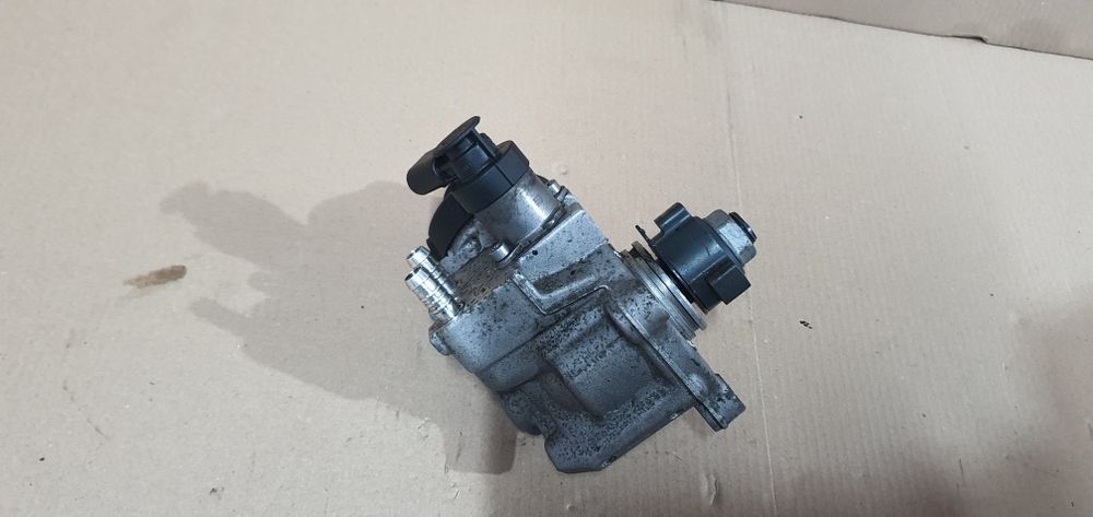 Pompa inalta presiune 2.0 tdi euro 6 04L130755D golf 7 passat b8 audi
