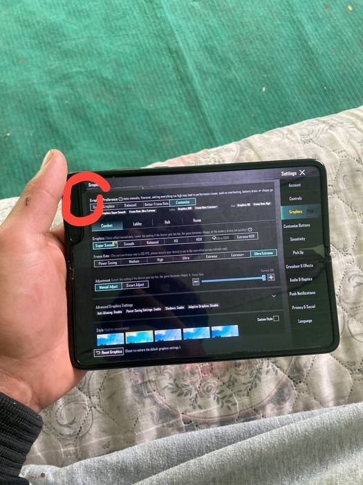 Samsung fold 5g yaxsh holatda