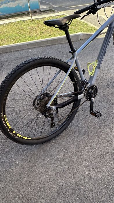 Bicicleta Cube Attention