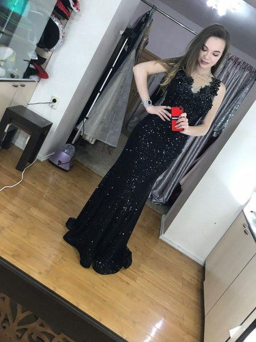 Вечерние платья новые