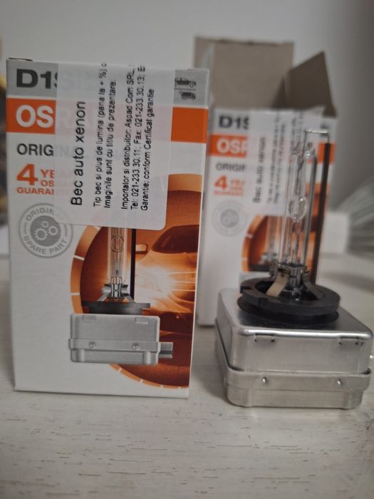 Vând set becuri xenon osram