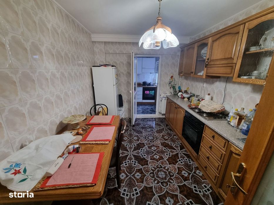 Faleza nord unirii-  apartament 4 camere decomandat
