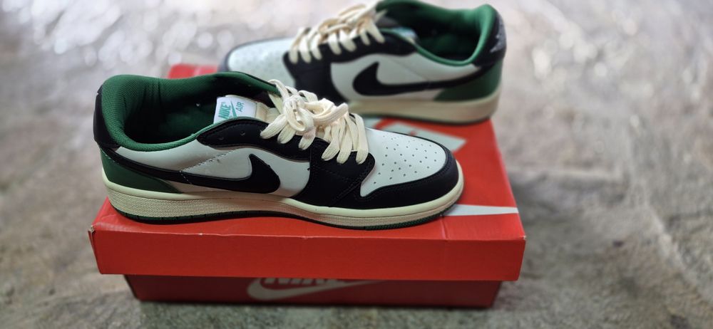 Маратонки Найк номер 43