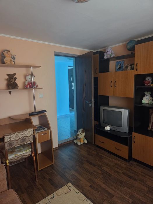 Vând casă parțial modernizată și teren 1800 mp – Tipărești, Prahova