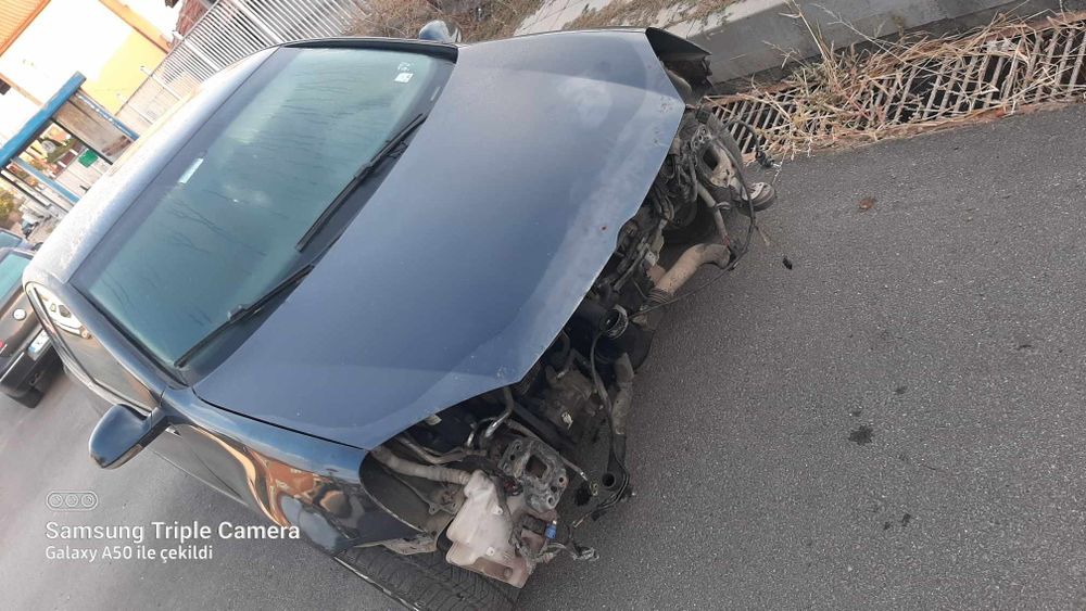 Продавам Голф 5 2.0tdi  140кс. BKD на ЧАСТИ / Имам и други коли.