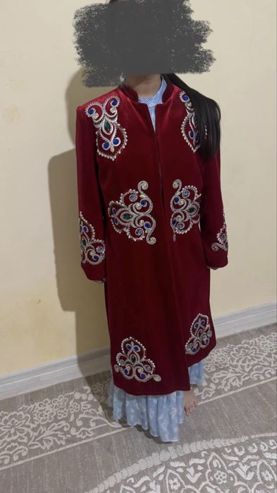 Бешпет красные с стразами