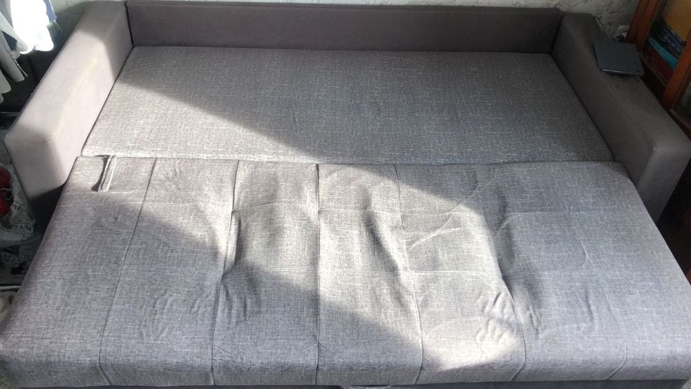 Серый диван, раскладной
