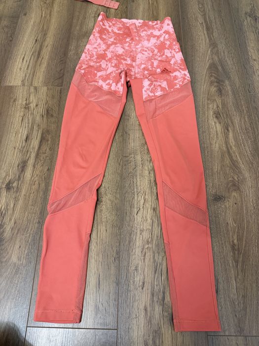 Спортен клин и топ Adidas