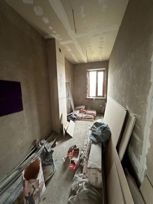 Продам дом, 3 этажа, элитный район