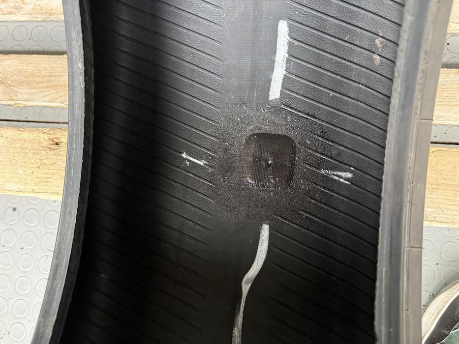 2бр. Летни Гуми С Борд 245/45R/19 -BRIDGESTONE- DOT:2823- 4.6мм. *50€ за 2бр.*