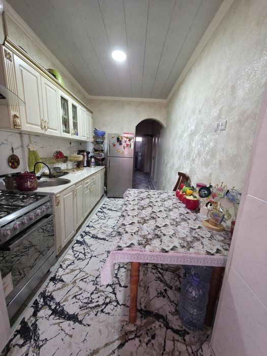 4 xonali kvartira sotiladi 4 etaj. Barcha narsalari bilan. RASMDAGI