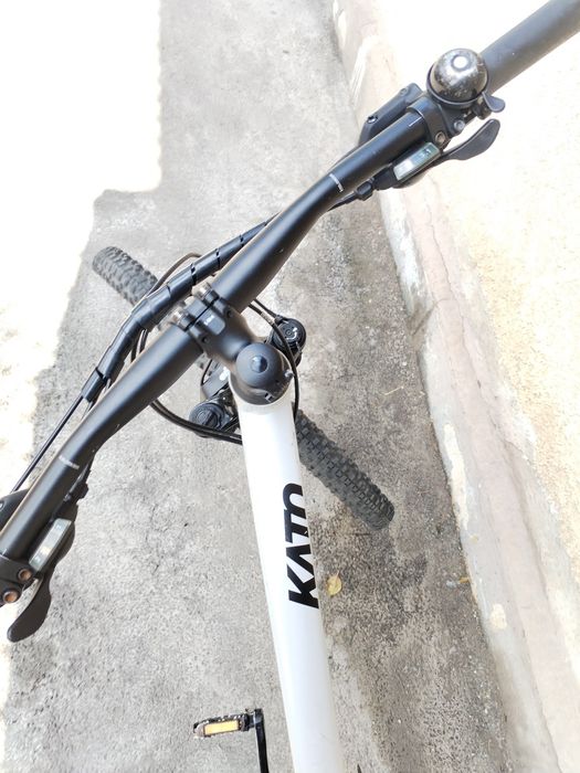 Vând bicicleta  ghost kato