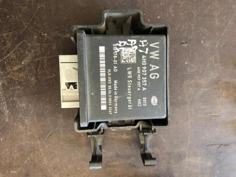 Calculator lumini xenon 4h0907357a Audi A6 4G/C7 [2010 - 2014]