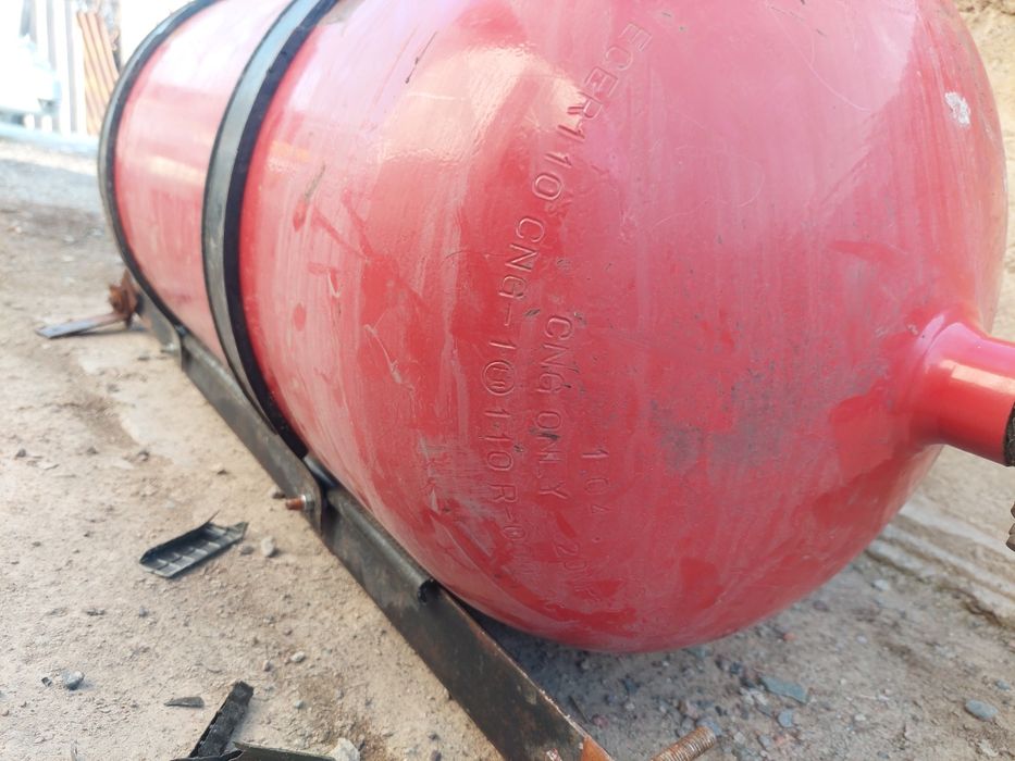 Продам газ балон метана