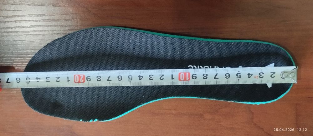 Оригинал. С Америки - кроссовки Адидас.