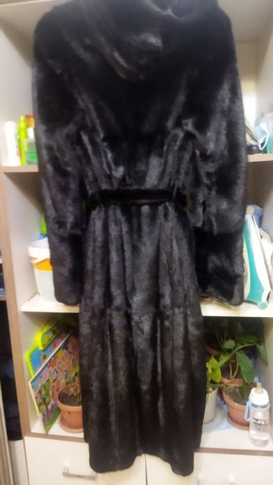 Продам норковую шубу