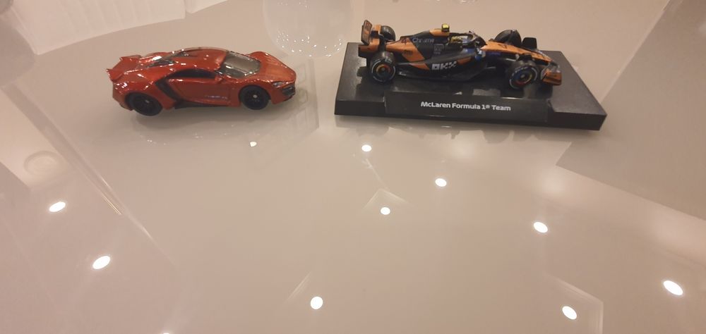 Hot wheels метални колички