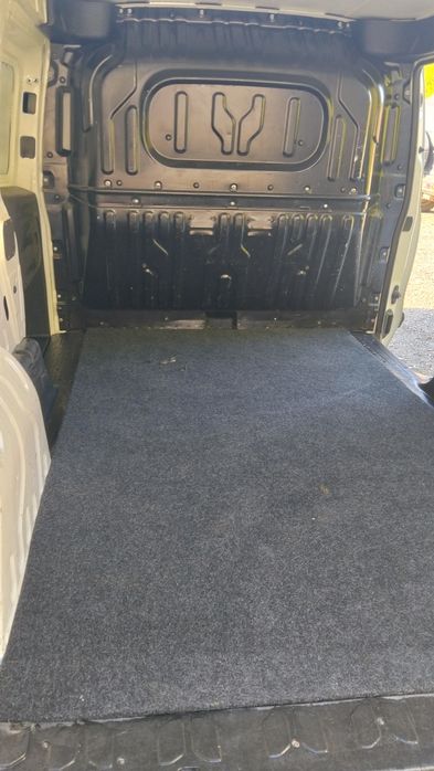 Vând autoutilitară Opel Combo Van