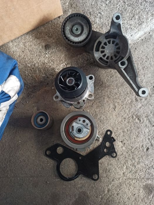 Продавам Шкода Октавия скаут 2.0 TDI