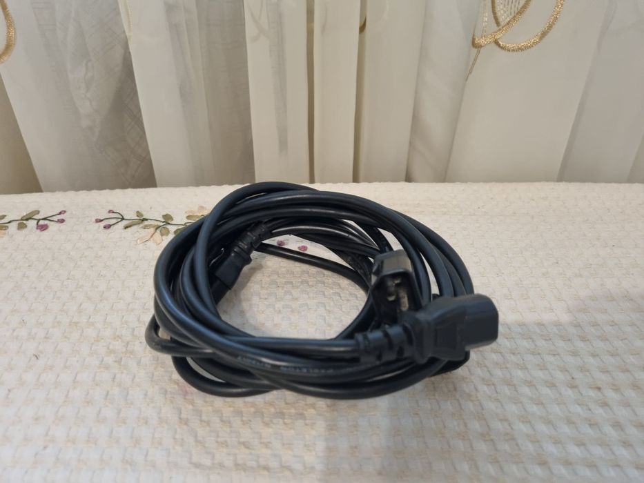 Prelungitor PC, imprimanta, Ups, diverse echipamente electonice