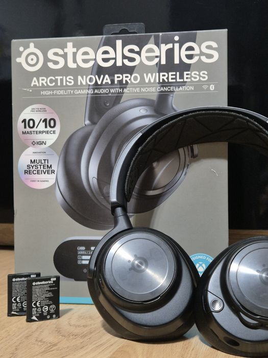 Casti Steelseries Arctis Nova Pro wireless xbox - defect / piese

Nu e