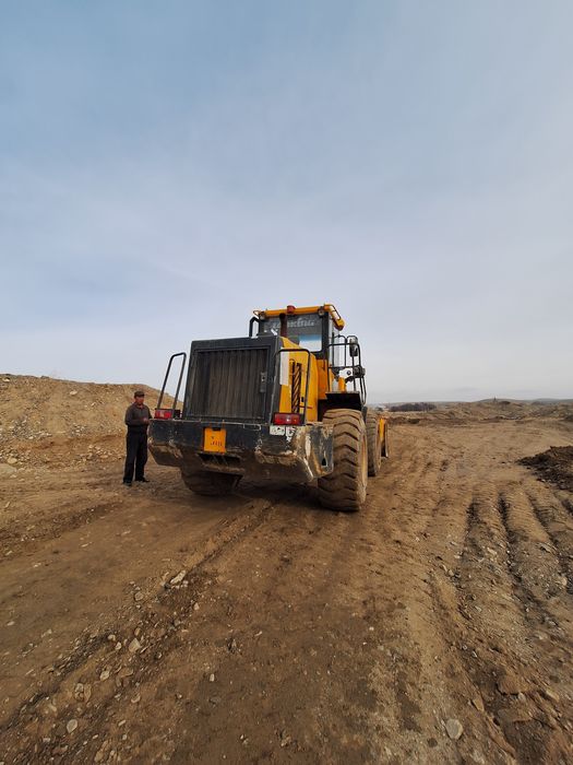 Sotiladi pogruzchik longking