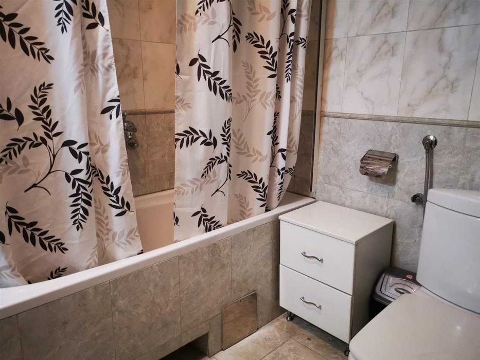 Дава се под наем Двустаен апартамент в Бургас, Изгрев - 65 кв.м за 229.5 € - Снимка #4