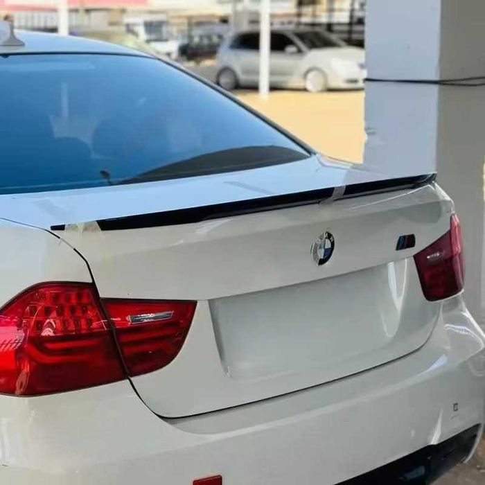 Eleron Lip Codita Portbagaj BMW Seria 3 E90 Performance V2, Lucios