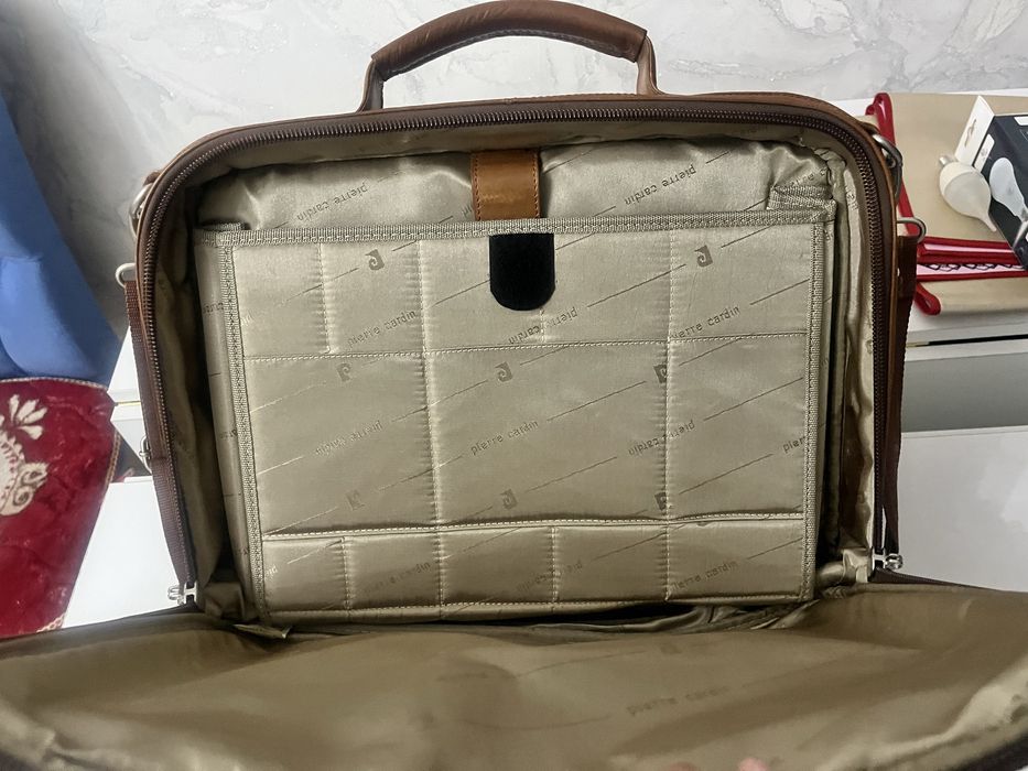 Кожаннаная сумка Pierre cardin
