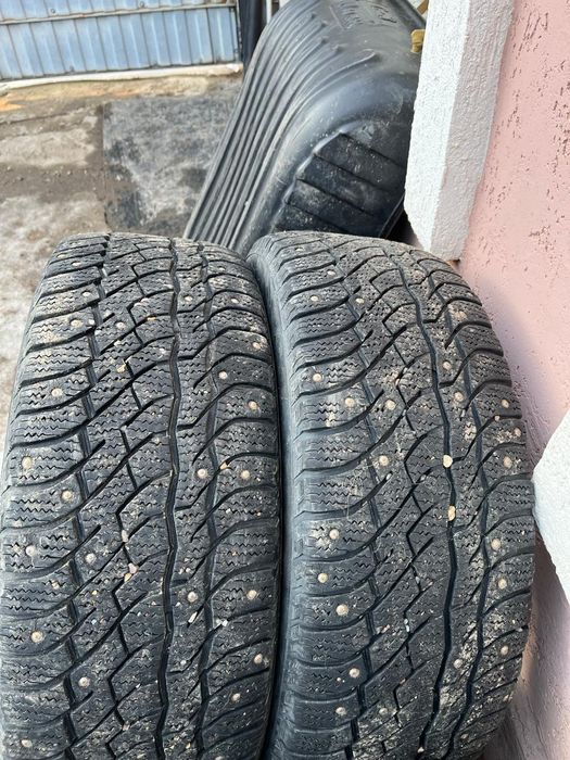 Продам шипованную резину