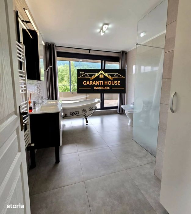 Penthouse de inchiriat, mobilat si utilat, 2 parcari subterane, 650€