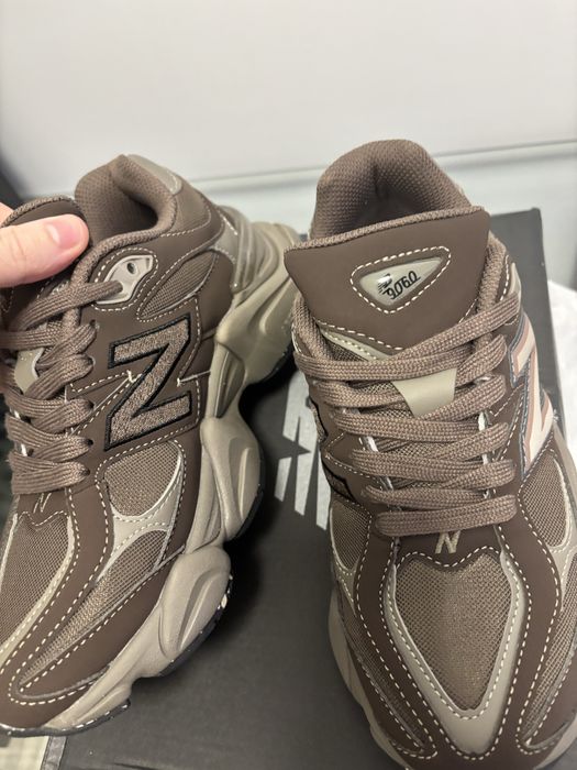New Balance 9060 maro