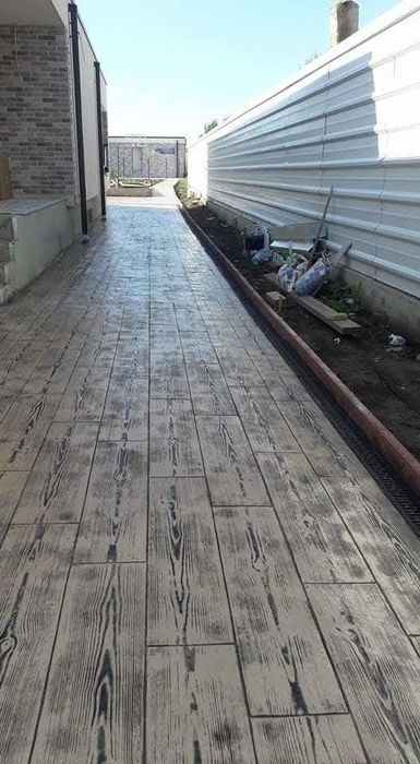 Oferta 135 Ron Beton Amprentat,elicopterizat,rampa intrare garaj,