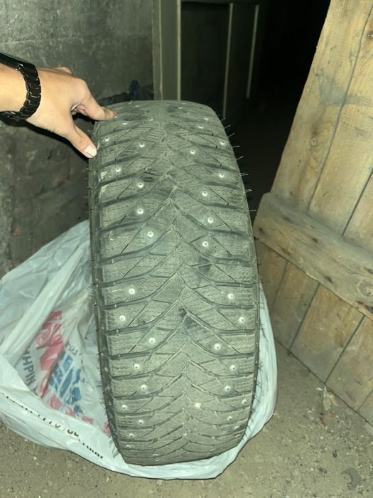 продам комплект диском с шинами