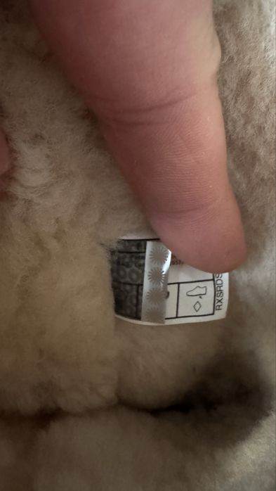 Дамски UGG номер 40