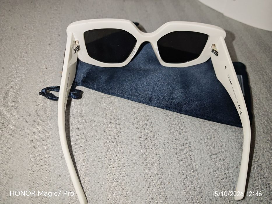 Ochelari de soare Prada