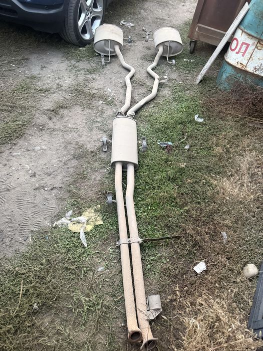 Глушитель от Бмв Х5 Е53 комплект