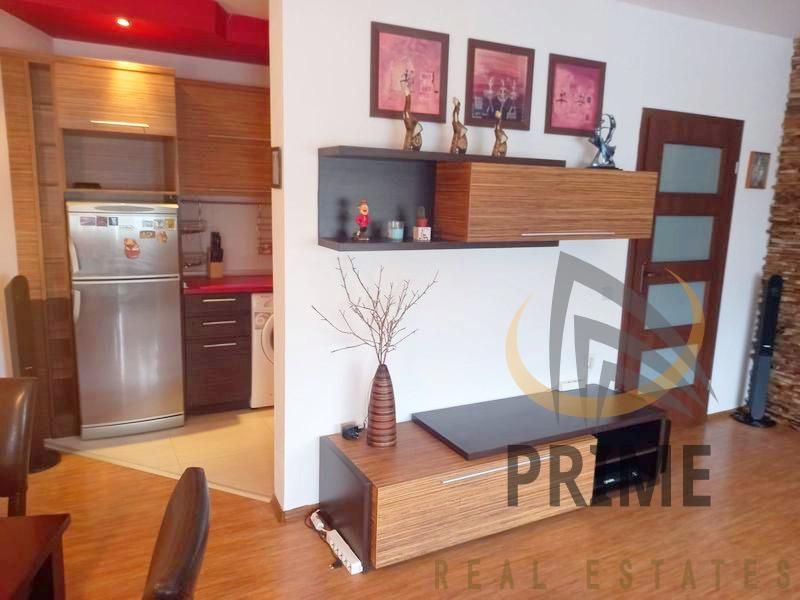 Дава се под наем Двустаен апартамент в Бургас, Славейков - 100 кв.м за 510 € - Снимка #3