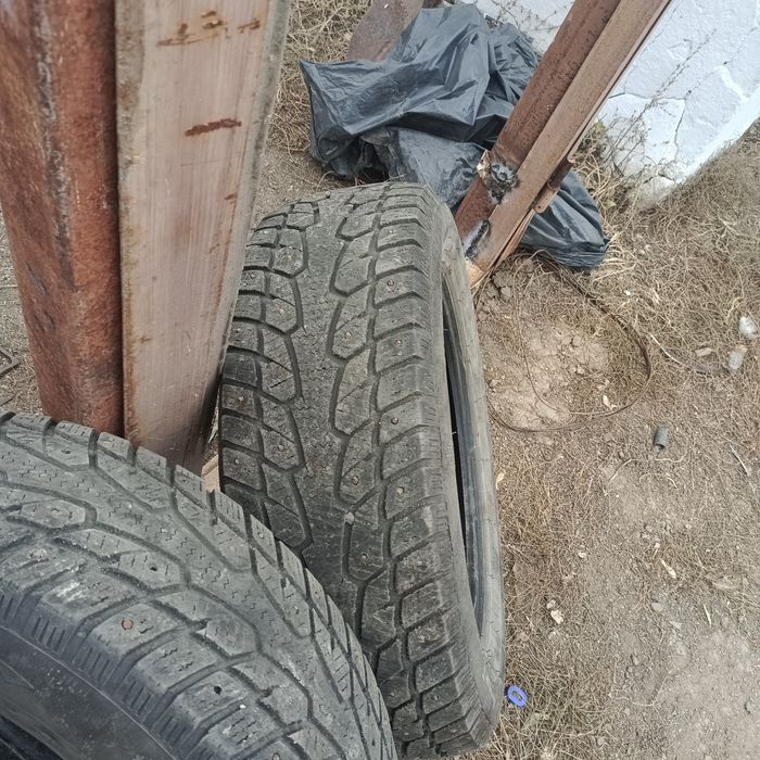 Шины шипованные r17 225x60