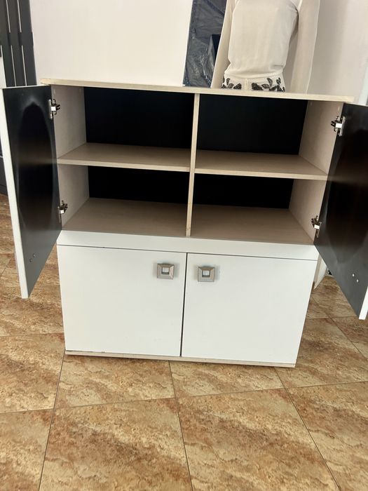 Comoda mare spatioasă