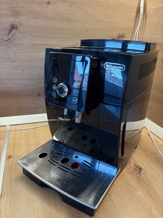 Espressor automat DeLonghi Magnifica S ECAM 23.260.B, 1450 W, 15 bar, 1.8 l, Negru