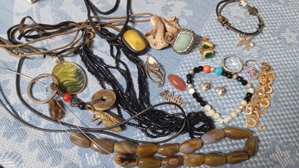 Продам винтажные украшения