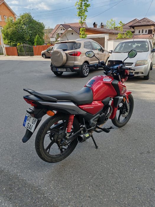 Motocicleta honda cbf125