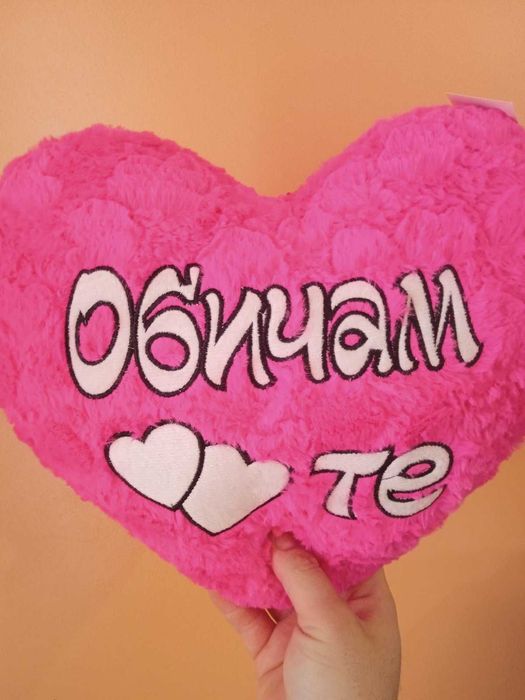 мече от рози и подараци