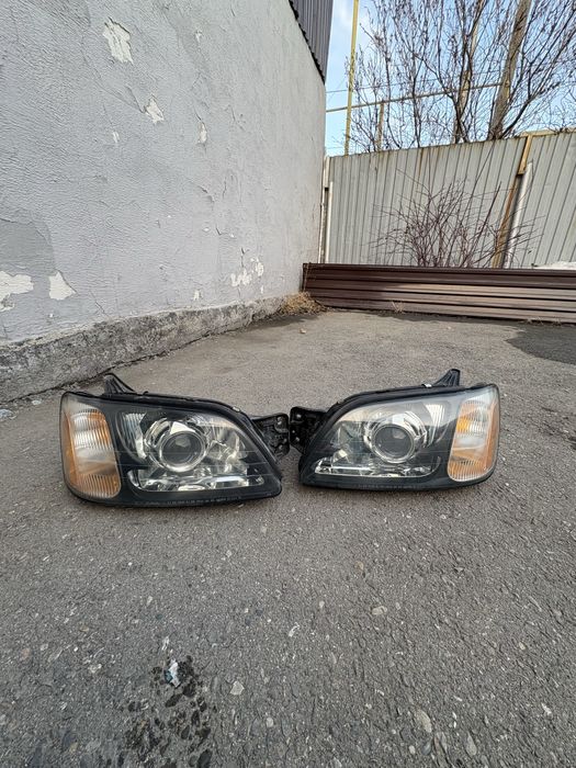Продам фары на субару аутбэк