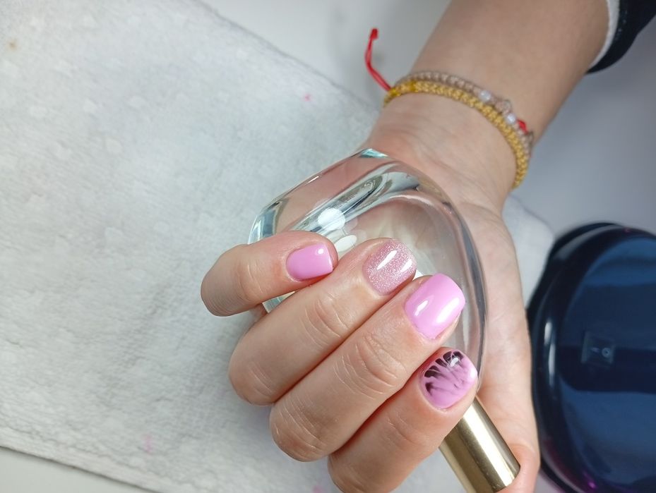 Unghii semipermanente