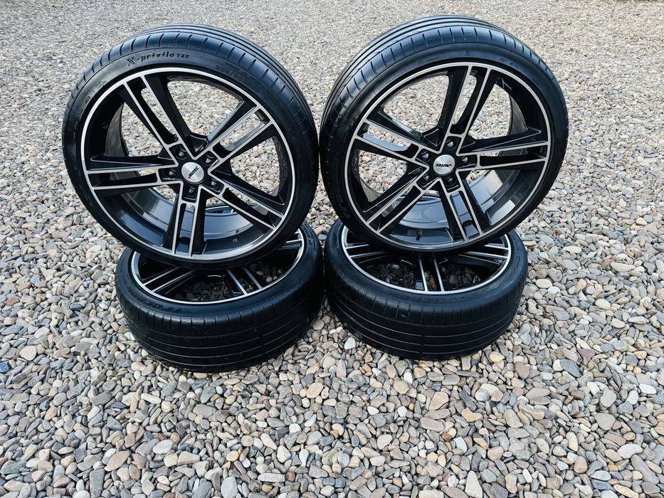 Vând Jante de Vw R-line Originale 5x112 pe 19 cu cauciucuri de Vara 235/35/19