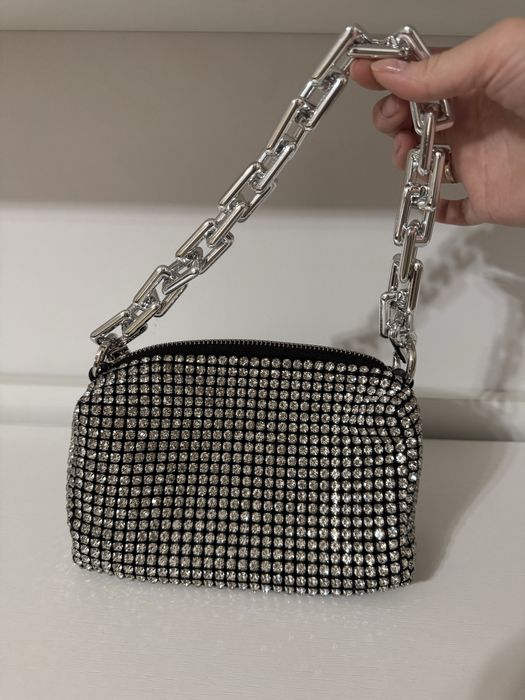 Продам сумку на выход