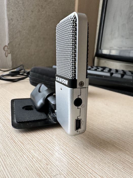Студийный микрофон Samson